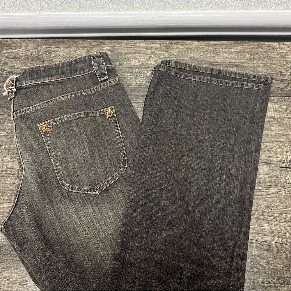Elie Tahari Stylish White Washed Black Denim Jeans with Embroidered Detail